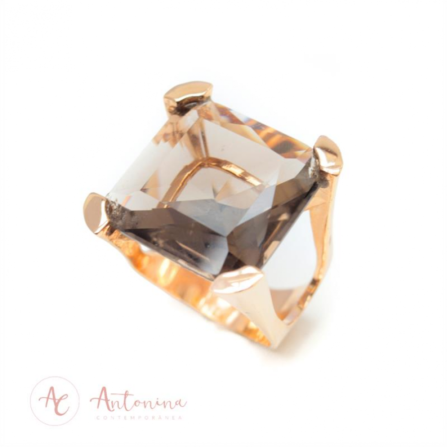 Anel Cristal Quadrado Fumê Whisky Banhado Em Ouro 18k