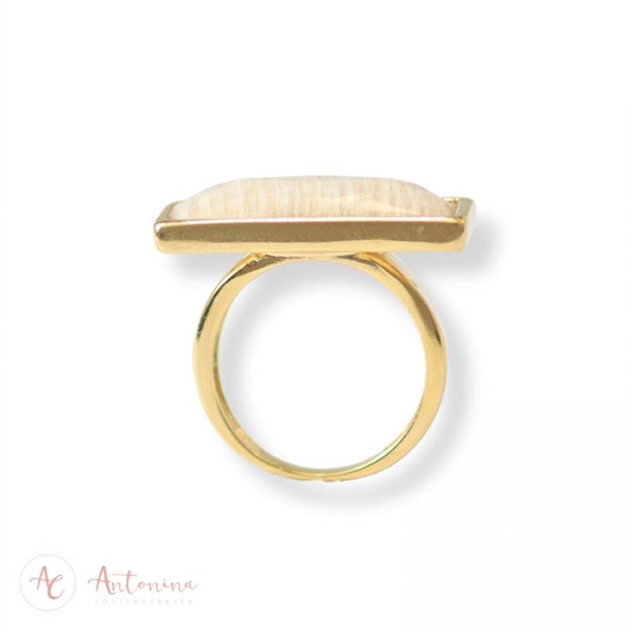 Anel Retangular Facetado Amazonita Bege Banhado Em Ouro 18k