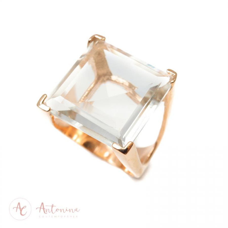 Anel Quadrado Cristal Translúcido Banhado Em Ouro 18k