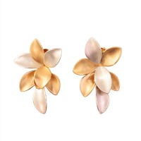 Brinco Flor Mista Fosca Banhado Em Ouro 18k