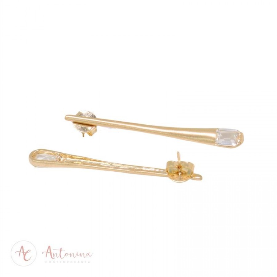 Brinco Palito Fino Fosco Com Cristal Banhado Em Ouro 18k