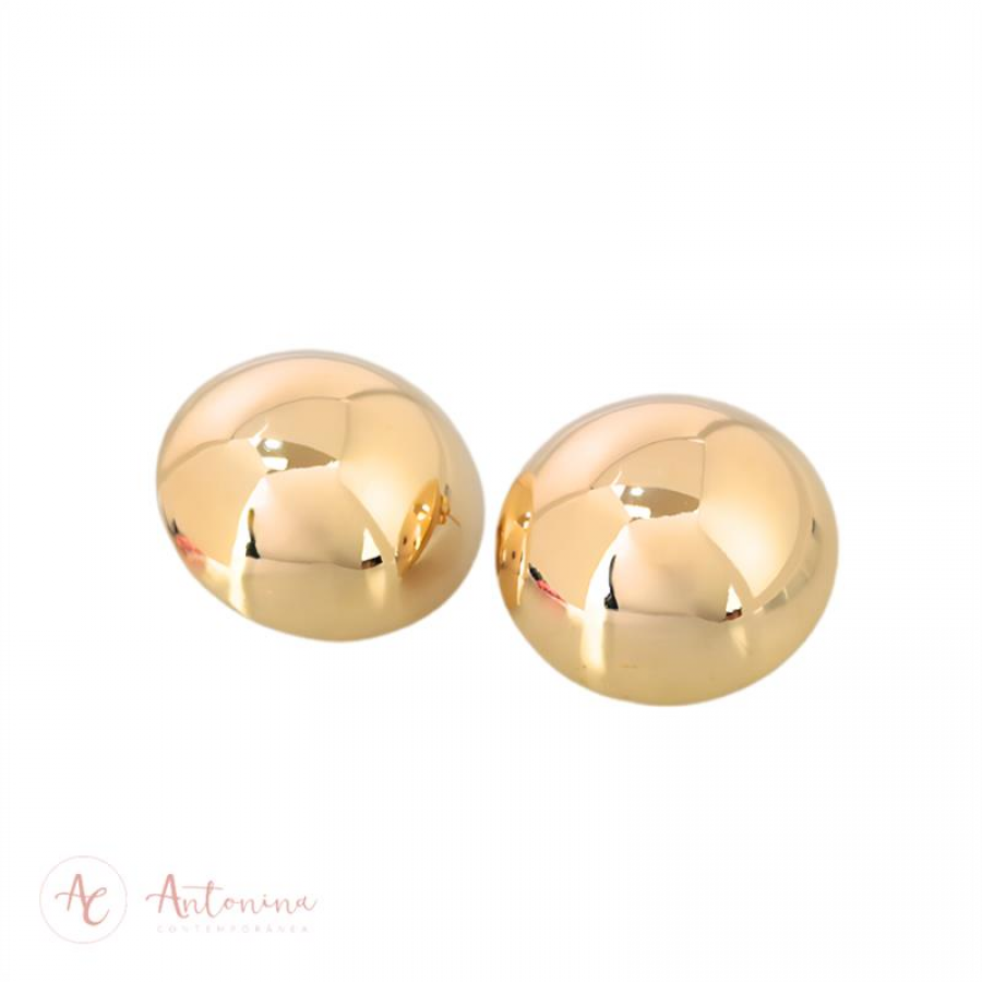 Brinco Meia Bola Lisa Banhado Em Ouro 18k