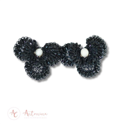 Brinco Denphal Pérola Preto <br><span style='color:#fff;'>Joias</span>