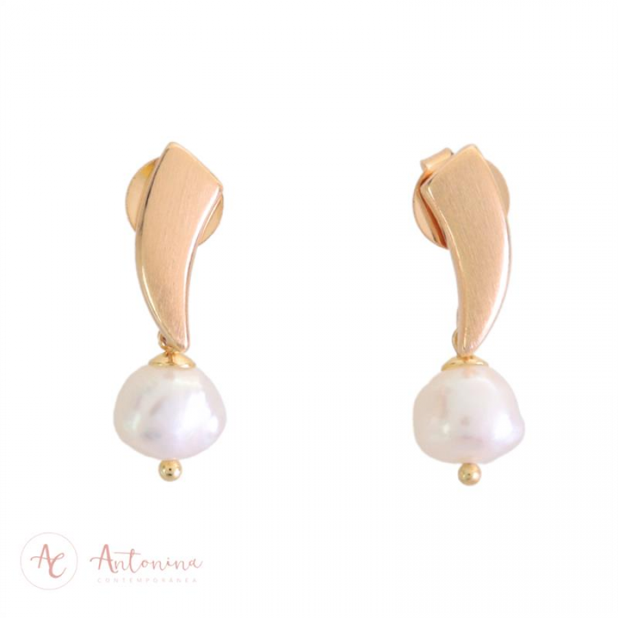 Brinco Base Vírgula Com Pérola Batata P 