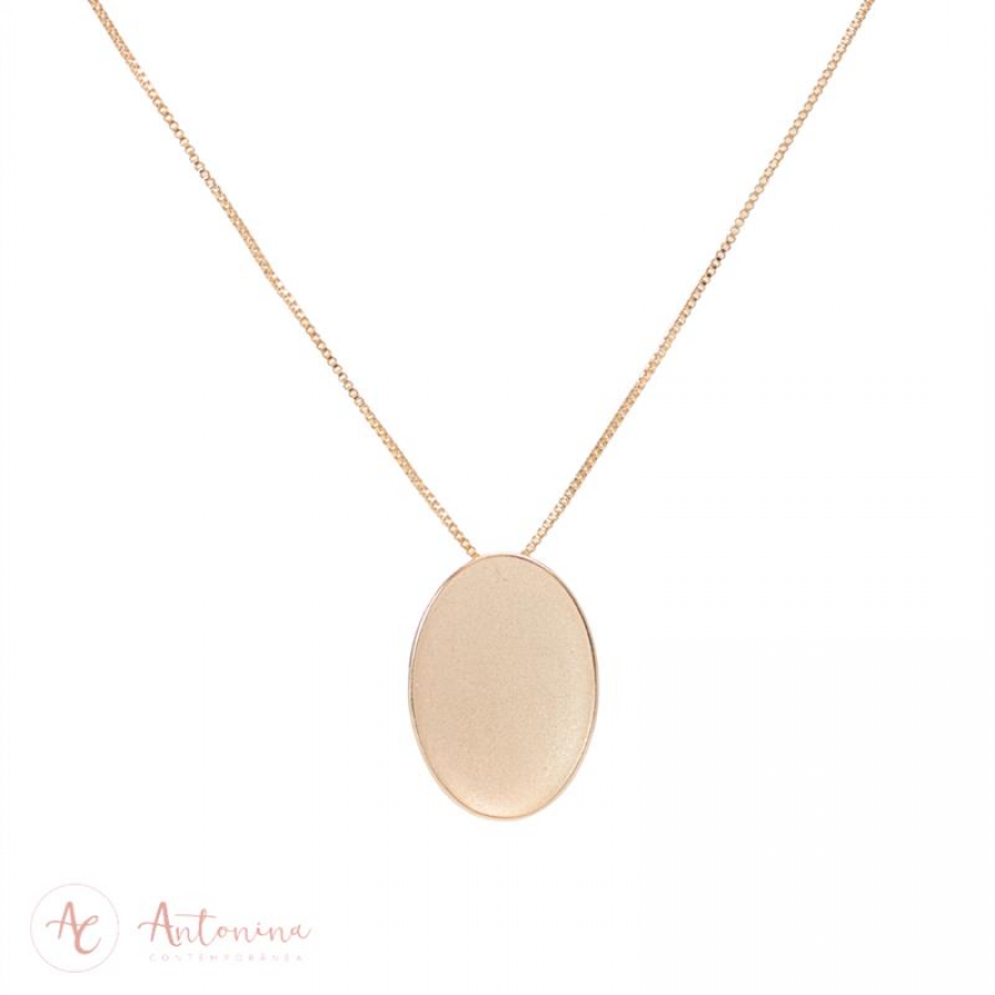 Colar Oval Côncavo Fosco Banhado Em Ouro 18k