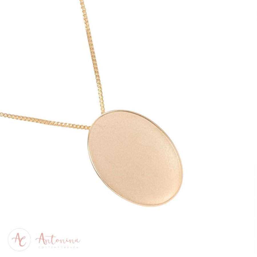 Colar Oval Côncavo Fosco Banhado Em Ouro 18k