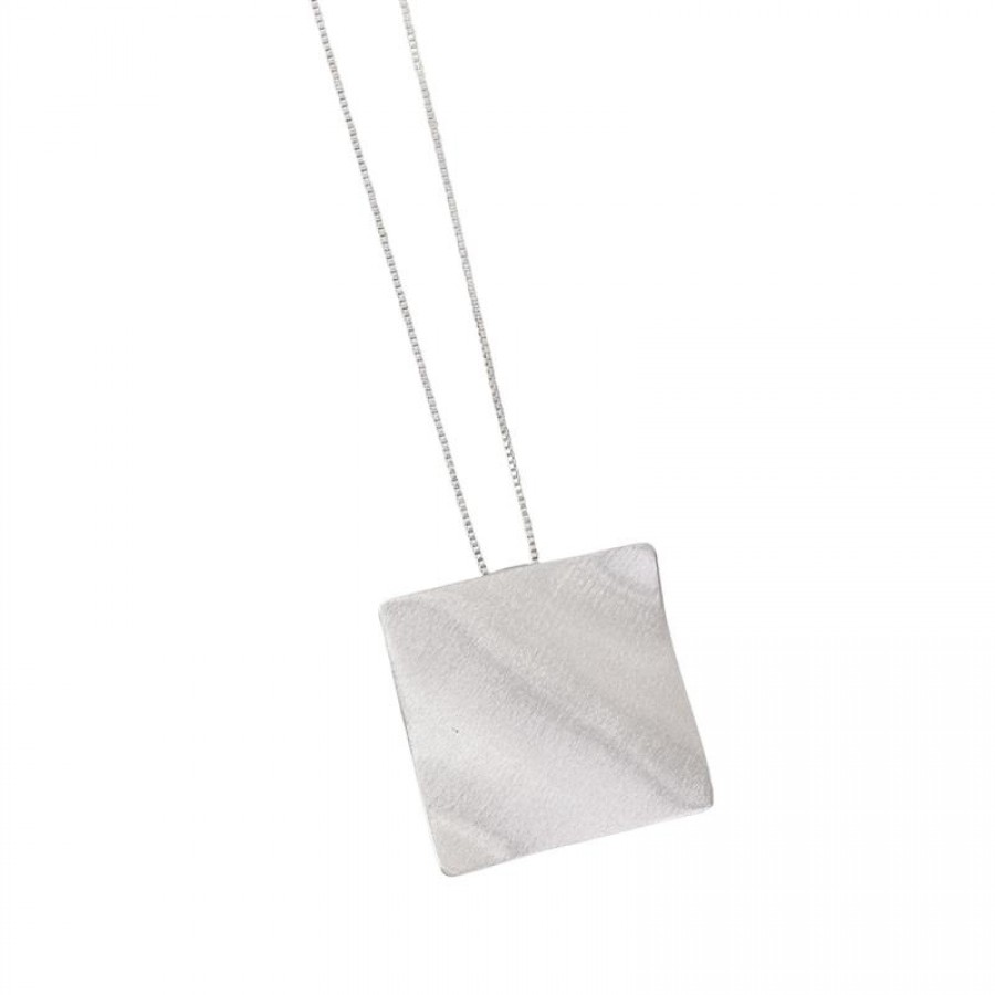 Colar Quadrado Fosco Acetinado Banhado Em Ródio