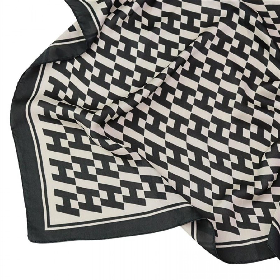 Lenço Toque De Seda Antonieta