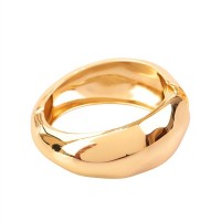 Bracelete Maxi Orgânico Martelado Banhado Em Ouro 18k 