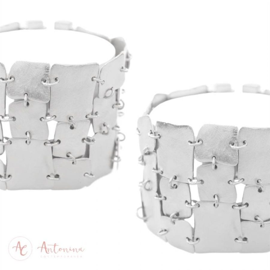 Bracelete Quadradinhos Unidos Com Fecho De Imã Banhado Em Ródio