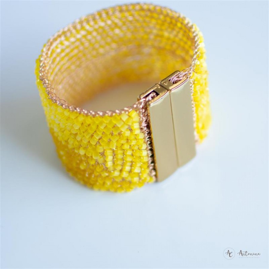 Bracelete Bordado Ferrari Banhado Em Ouro 18k